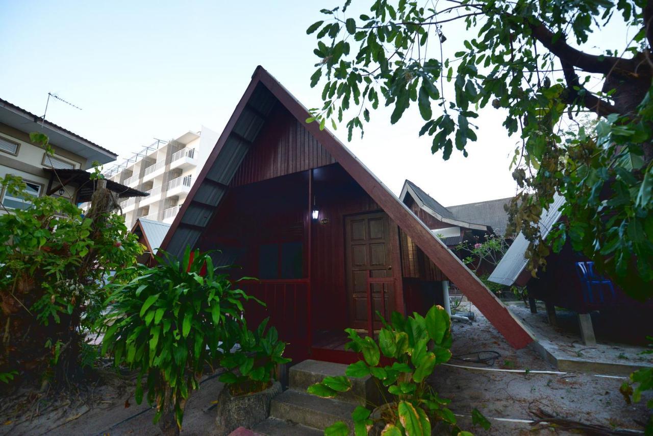 Delta Chenang Resort 珍南海滩 外观 照片